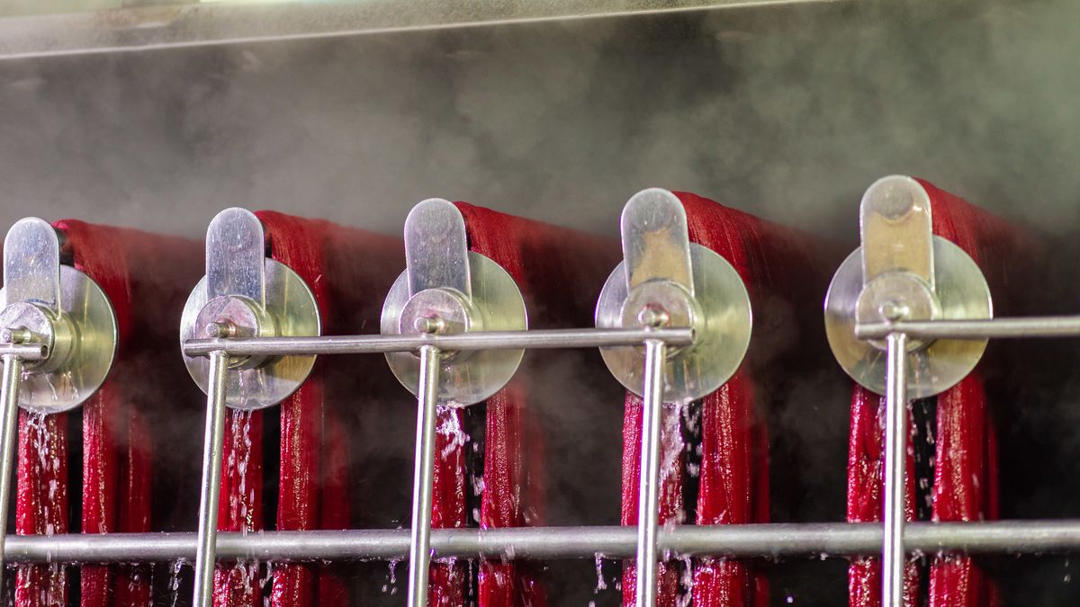 Sam Ree Hanks Dyeing